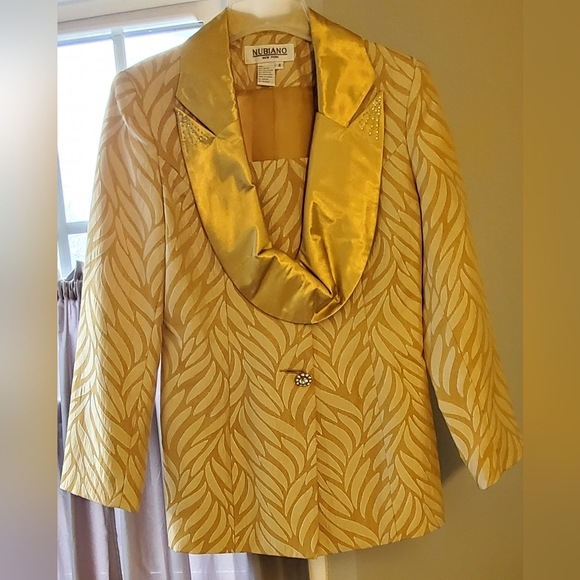 Nubiano New York Suit Size 4 - Picture 3 of 12